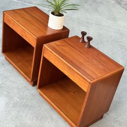 Danish Teak Nightstands Mid Century MCM Modern Matching Pair Set of 2 