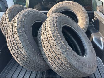 Good Year Wrangler Territory AT Truck tires 265/70R16