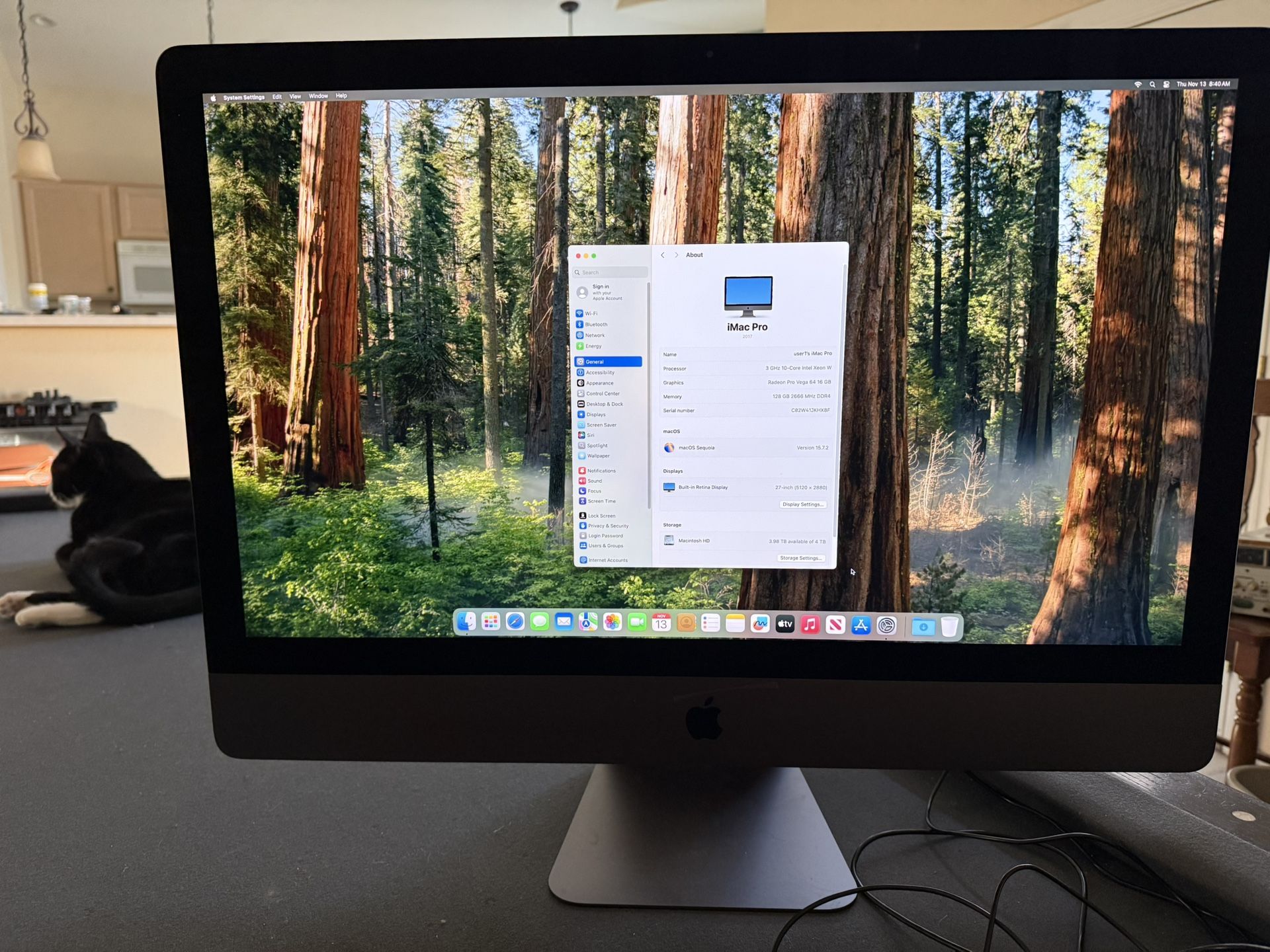 iMac Pro 3 GHz 10 Core Xeon, 16gb 5K Retina 27in 4TB 2017