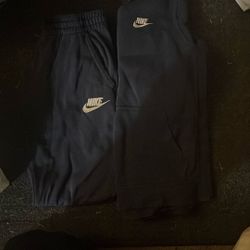 Nike Sweat Suit (kids Large)