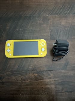 Nintendo Switch Lite Yellow with Charger