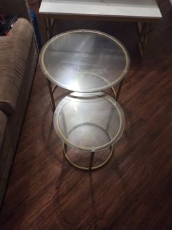 Living Room Table $20