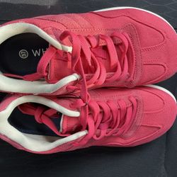 Brand New Women’s Pink Sneakers – Size 8 (Never Worn)