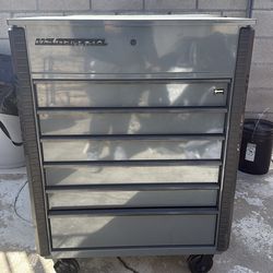 US General/ tool chest/ Tool box