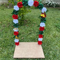 Wooded Arch For La Virgen De Guadalupe 