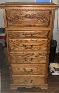 Wood 6 drawer dresser