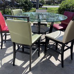 54" inch Glass Dining Table 6 Chairs like new