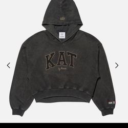 Gap x KATSEYE Monan Hoodie