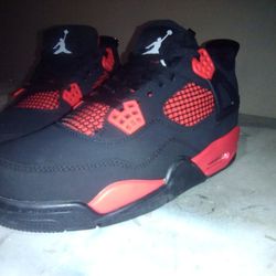Nike Air Jordans Retro 4 Men's 7.5. New 90$