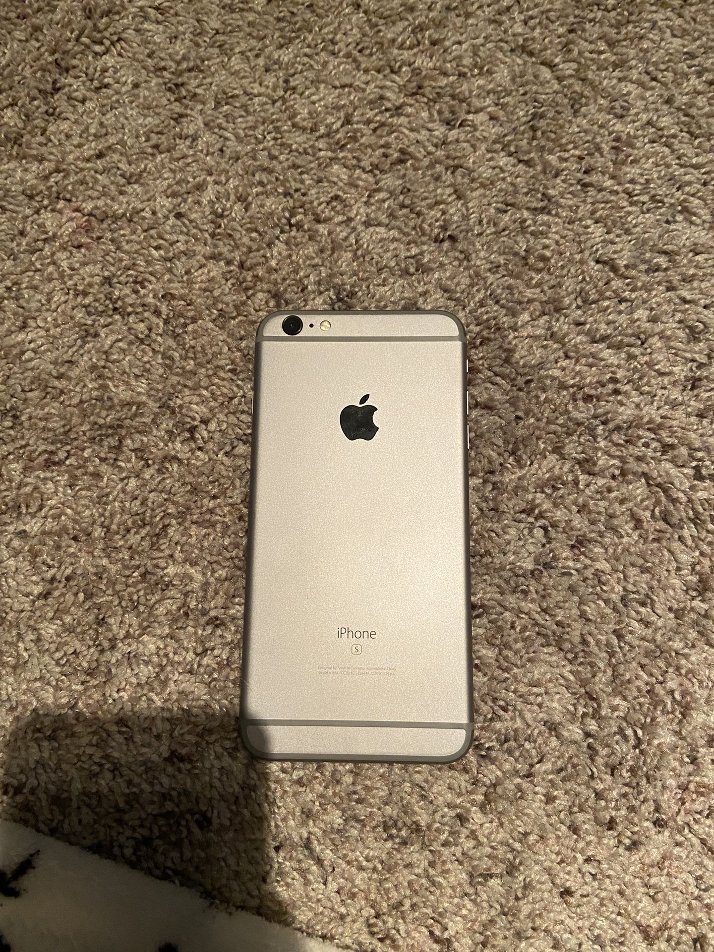 Silver iPhone 6S Plus