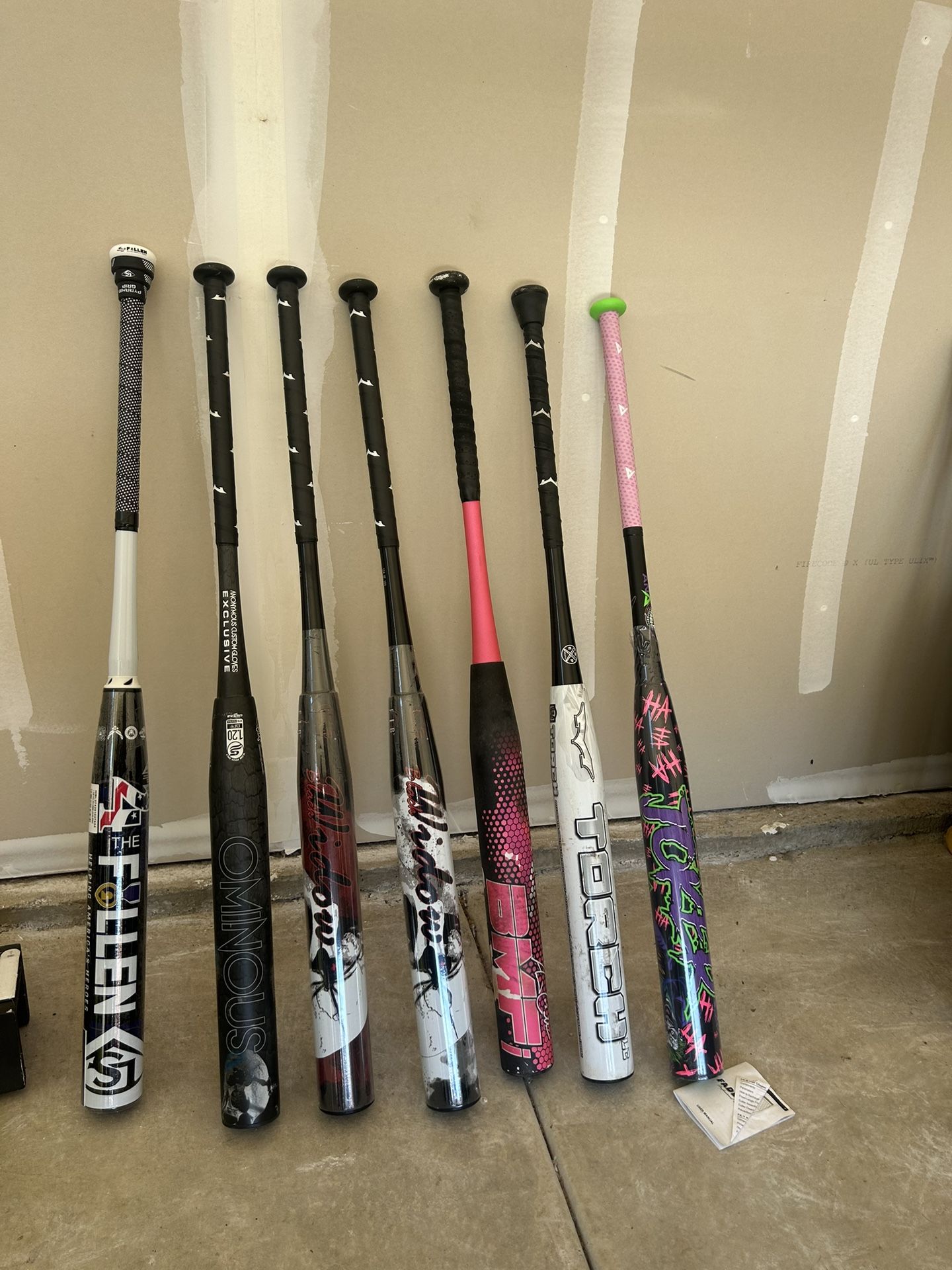 Softball bats (local pick Up Only) for Sale in San Diego, CA - OfferUp