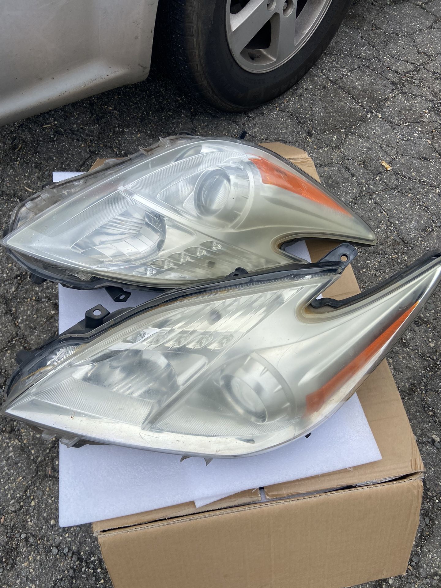 Headlights Assembly