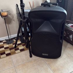 Speaker Bluetooth  Of Pedestal