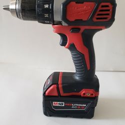 Milwaukee M18 Drill With 5.0 Battery 