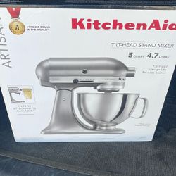 Kitchen Aid Tilt Head Stand Mixer 5qt
