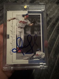 Baseball card autograph