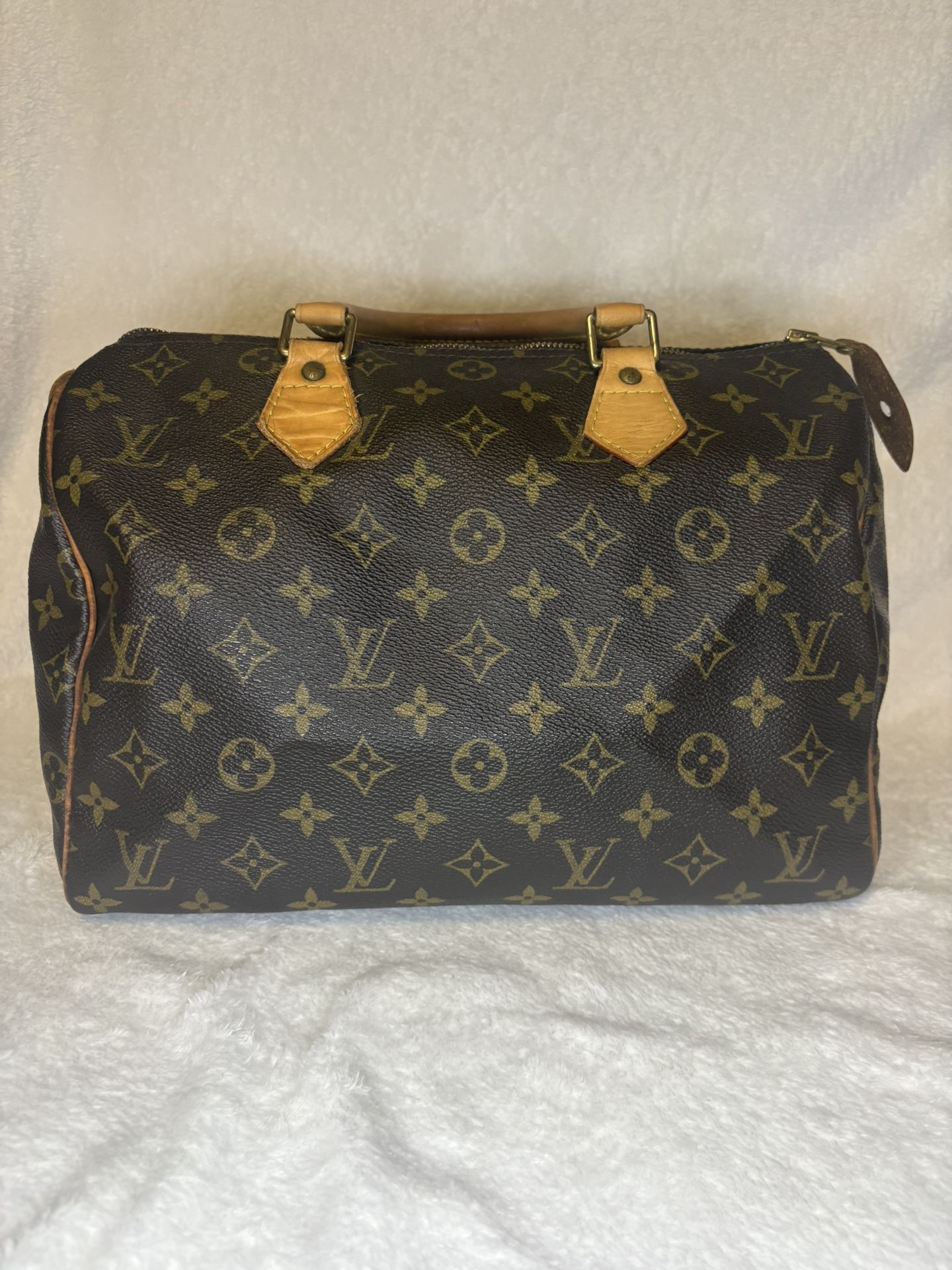Louis Vuitton Speedy 30