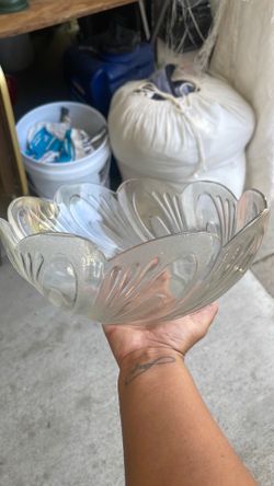 Glass bowl