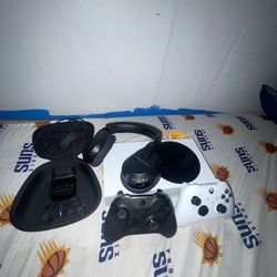 Xbox Series S Bundle