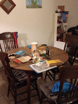 Round Wood Dining Table with 4 Chairs