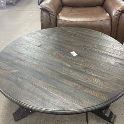 Wewoka Round Cocktail Table 
