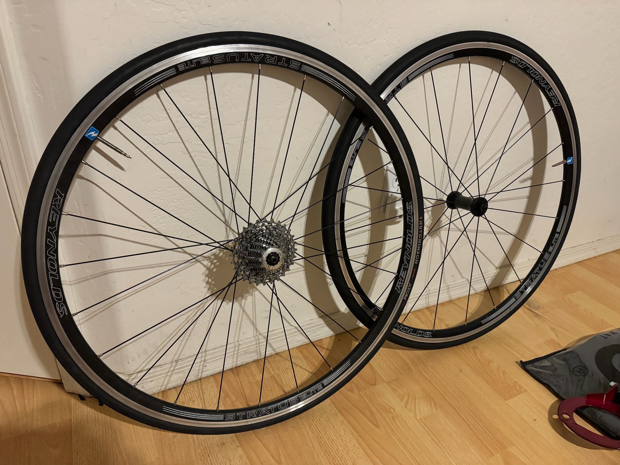 Reynolds Stratus Elite 700c Wheelset