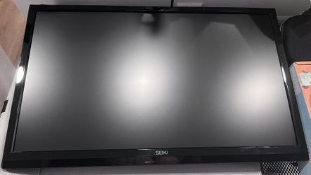 Seiki 24” TV With Mount