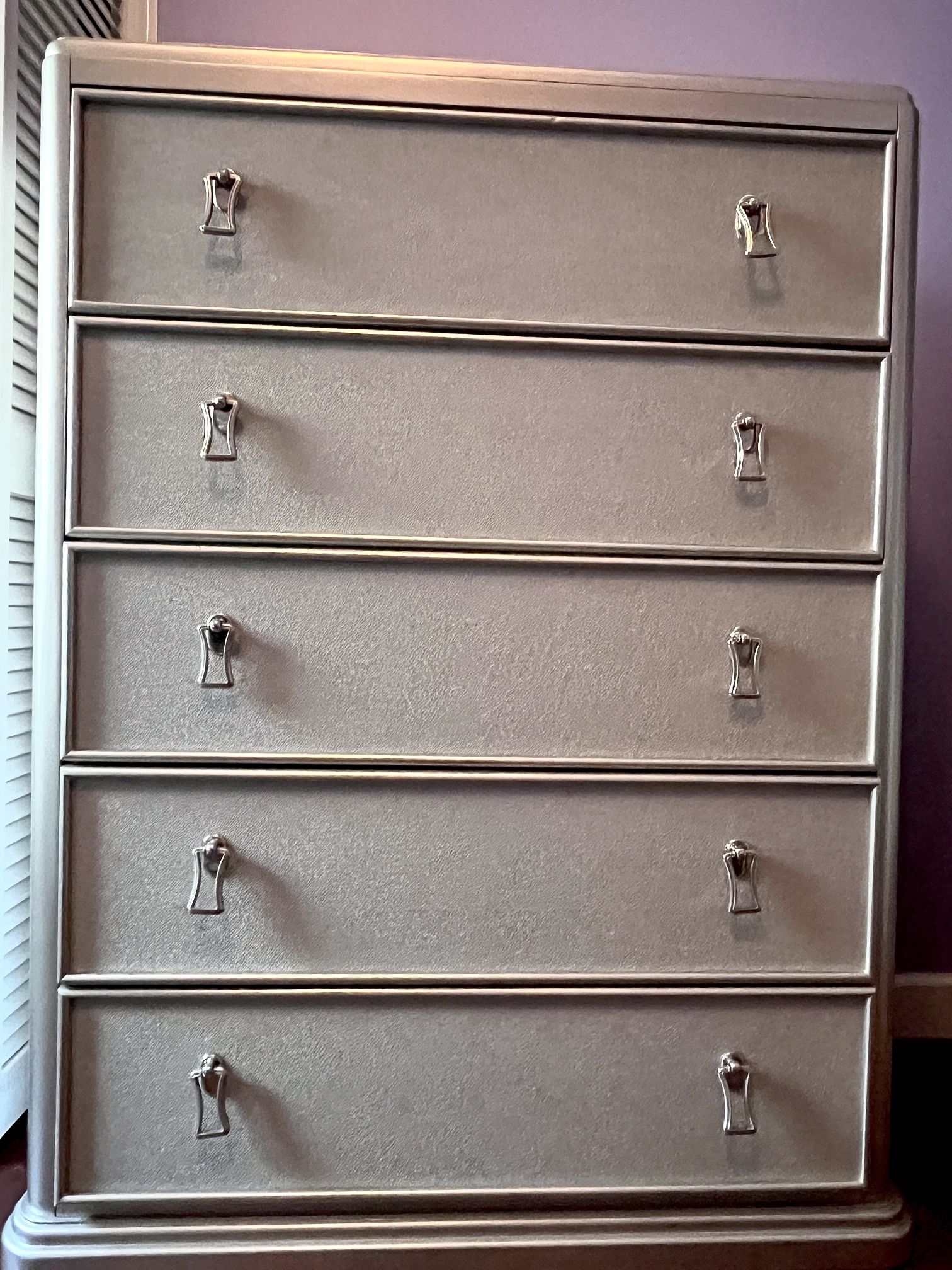Beautiful Luxury Grey Dresser