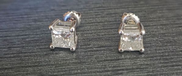Earings