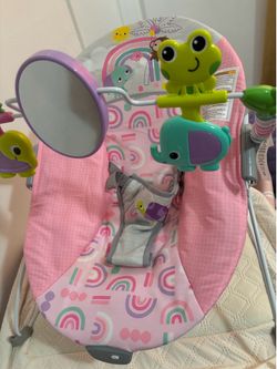 Baby girl vibrating chair