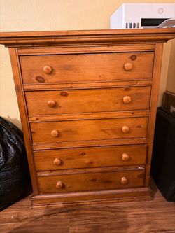 5 Drawer dresser