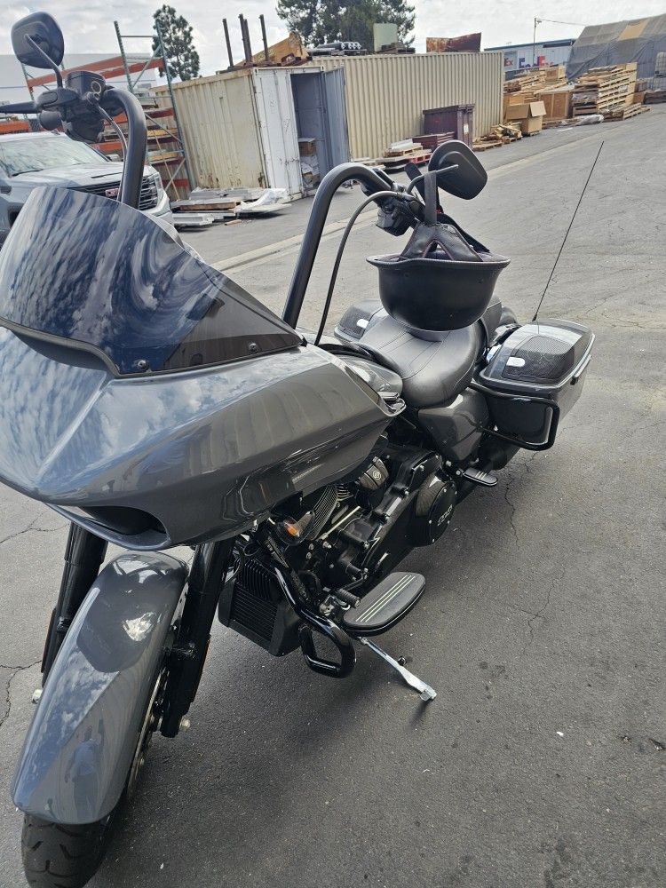 2022 Harley Davidson Road Glide