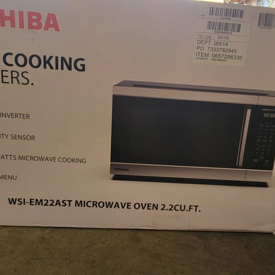 Toshiba 2.2 Cu. Ft. Countertop Microwave