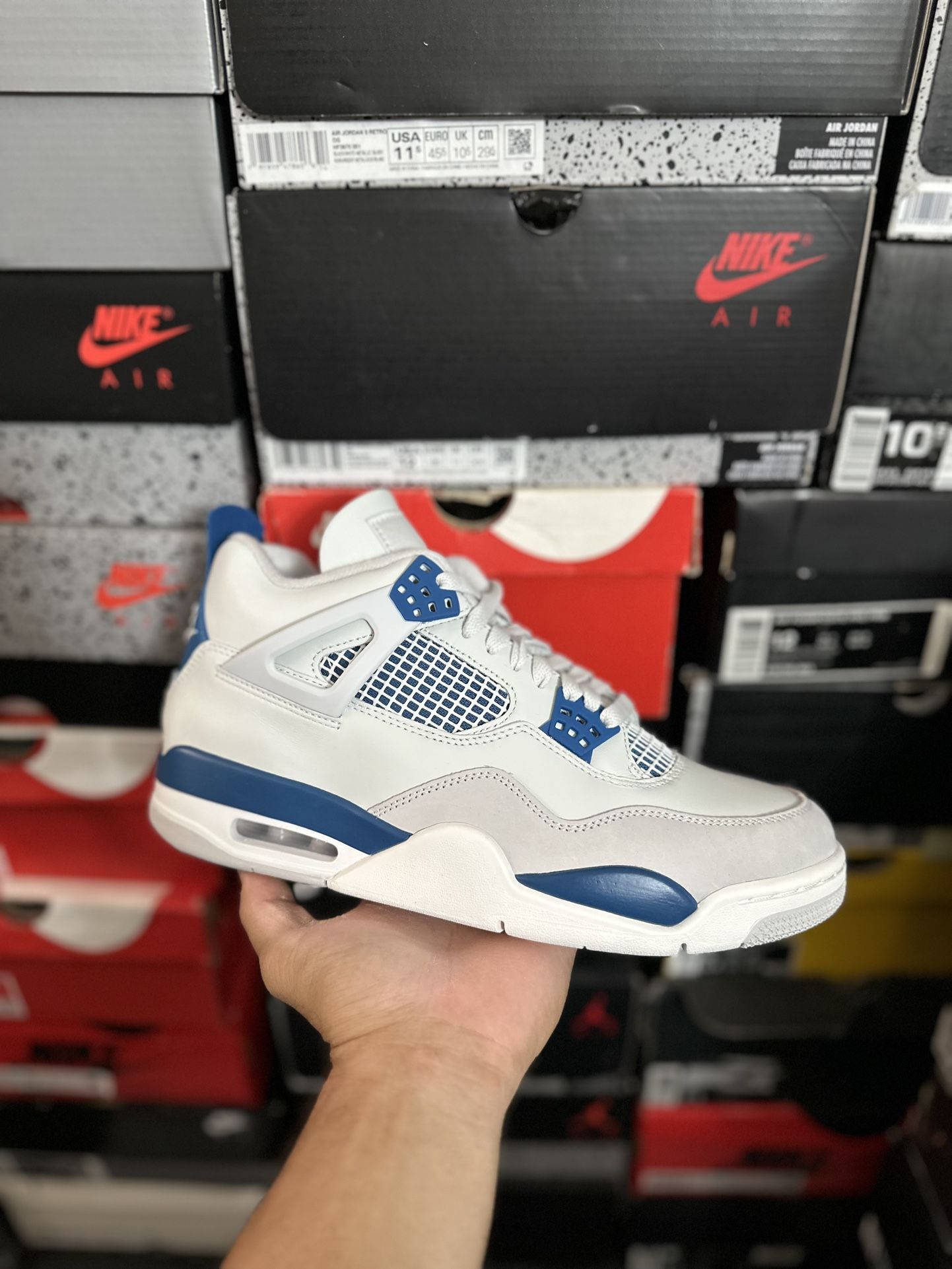 DS 2024 Jordan Military Blue 4s size 9.5