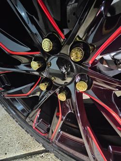 24" rim/tire 3sets of lugs nuts & 1" wheel spacers