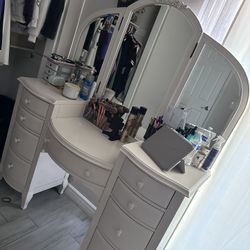 Makeup Vanity Desk