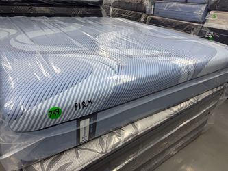 KING SIZE SEALY POSTUREPEDIC PRO HYBRID (FIRM) MATTRESS & BOX SPRINGS BED SET