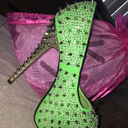High heels size 7