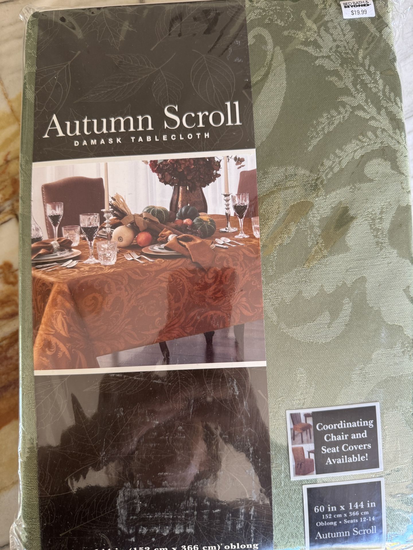 Table Linen - Autumn Green Scroll