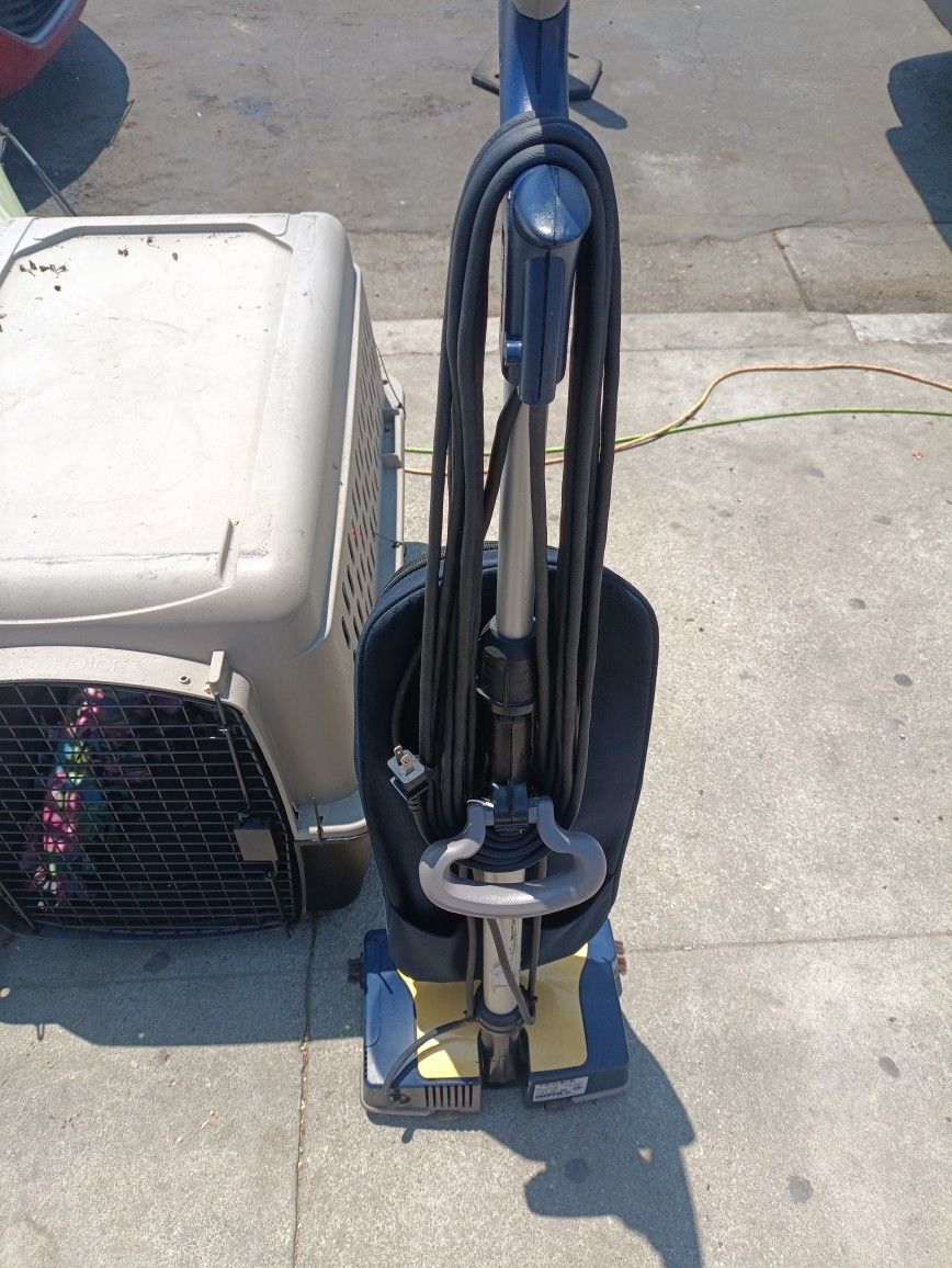 Oreck XL Gold Vacuum Home & Garden