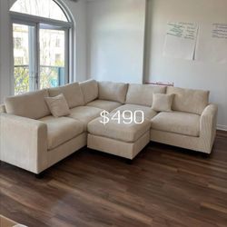 Gorgeous Ivory 4-Pc Sectional Sofa With Ottoman 