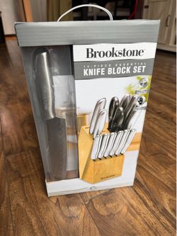 Brookstone x14 piece Knife set