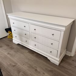 White Wood Dresser