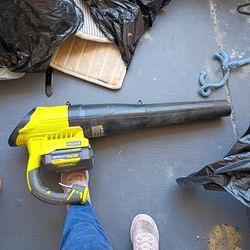 Ryobi cordless leaf blower