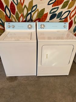 Washer and dryer gas laundry