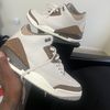 Kriss/Shoe Seller