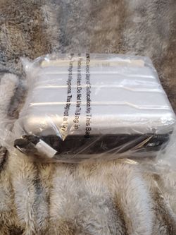 Open Story Hardside Mini Travel Case