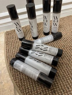 Set of 2 Color WOW Pop and Lock -high gloss finish serum