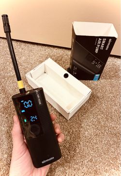 AirMoto portable smart air pumps/PSI-reader.