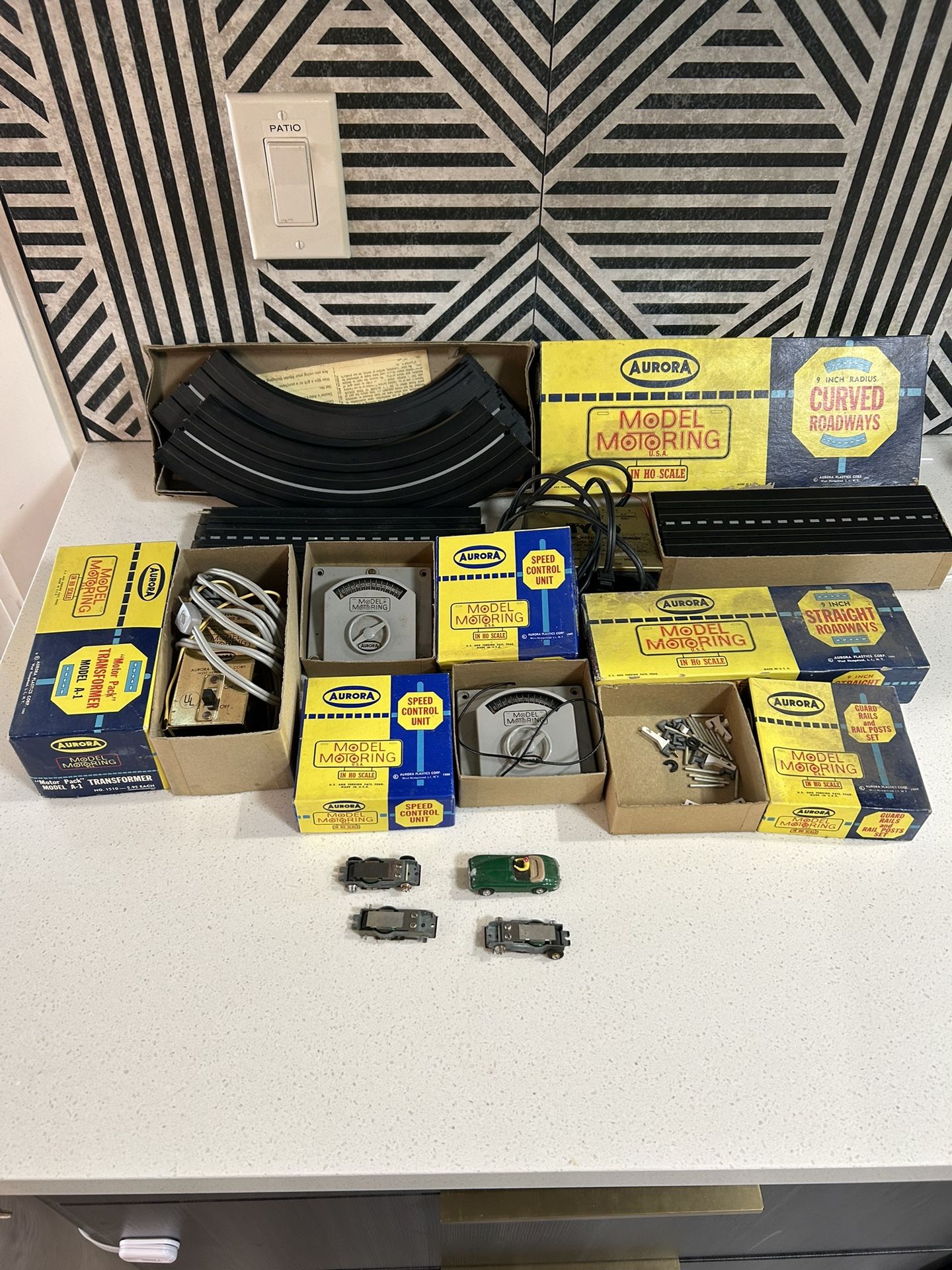 Vintage Aurora Thunderjet Tjet HO Scale Slot Car Lot Toy Electric Racing